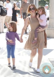 Isla Fisher with daughters Elula and Olive at the petting zoo