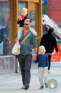 Liev Schreiber out in NYC with his sons, Alexander Pete & Samuel Kai