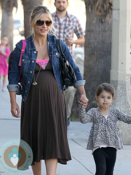 Pregnant Sarah MIchelle Gellar with daughter Charlotte Prinze