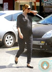 Pregnant Drew Barrymore shopping LA