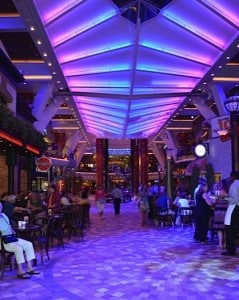 Allure of the Seas - Royal Promenade