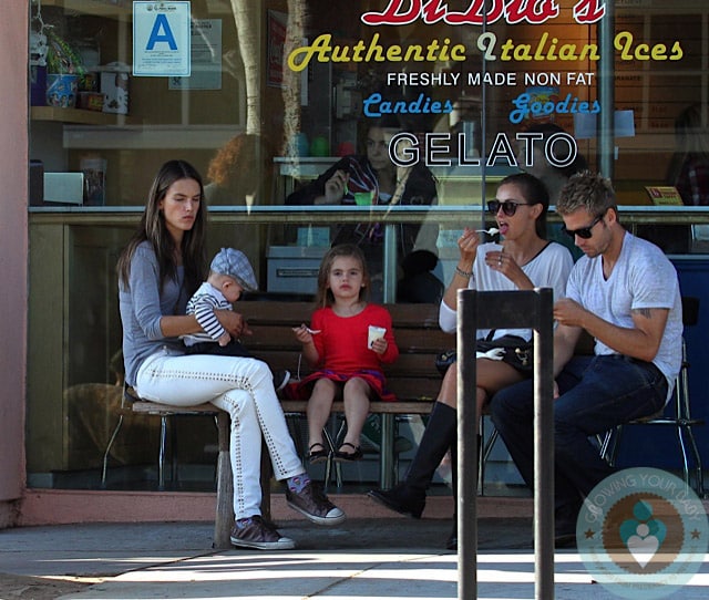 Ambrosio enjoys ice cream with son Noah and Anja Mazur