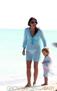 Bethenny Frankel spends a day at the beach with daughter Bryn in Miami