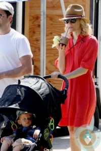 Elizabeth Banks spends the day shopping at the Farmer's Market with her husband Max and baby son Felix