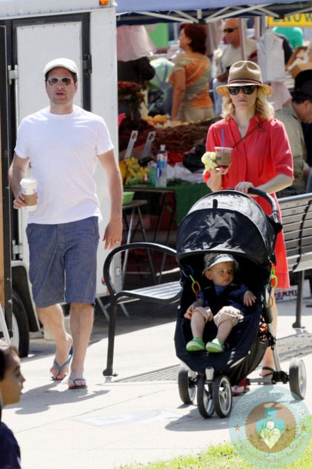 Elizabeth Banks spends the day shopping at the Farmer's Market with her husband Max and baby son Felix
