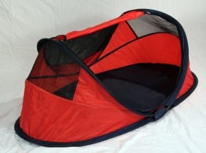 Image of recalled Peapod Travel Bed (red)