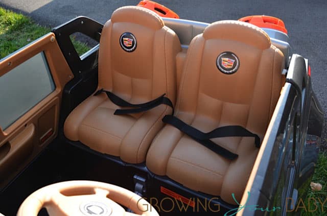 Power Wheels Cadillac Escalade - seats