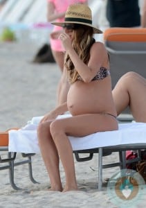 Pregnant Gisele Bundchen Shows Off Her Bikini Body On Miami Beach