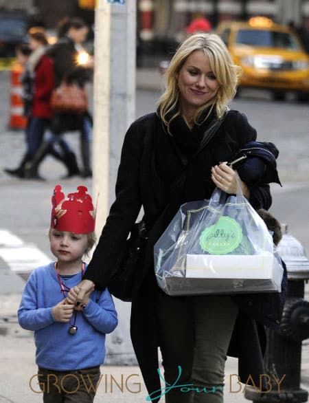 Naomi Watts and Liev Schreiber Take Their Sons to Billy's Bakery