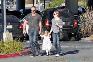 **EXCLUSIVE** Amy Adams, wearing a Van Halen t-shirt, daughter Aviana and a mystery male friend are spotted out doing some shopping together in Los Angeles