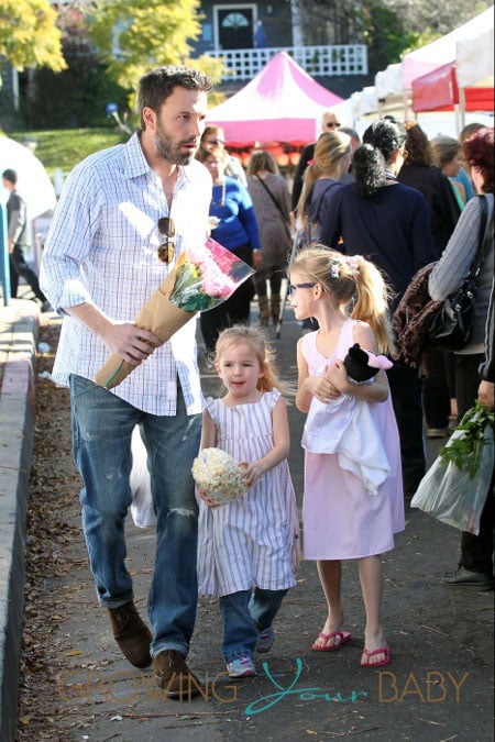 Ben Affleck spends his Sunday with daughters Violet and Seraphina as they pick up some fresh produce and flowers from a Los Angeles Farmer's Market