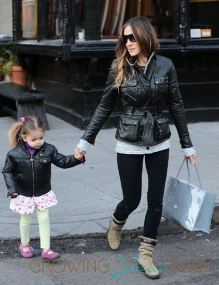Sarah Jessica Parker Takes Her Kids To School