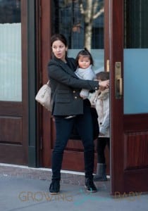 Jason Bateman And His Family Leave Their Hotel