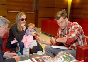 Mira Sorvino & Family Take A Vienna Vacation