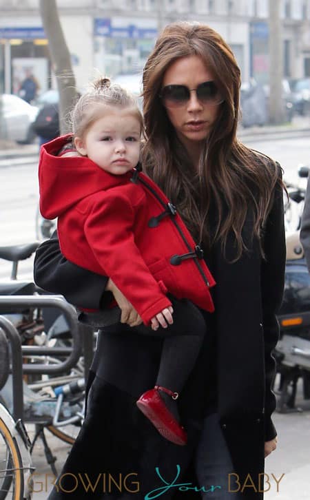 Victoria Beckham and his daughter Harper shopping in Paris - Growing ...