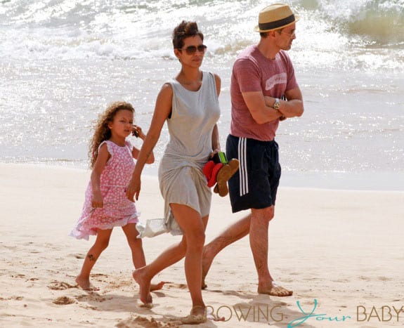 Halle Berry Vacations In Hawaii With Olivier & Nahla