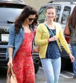 Pregnant Jenna Dewan Grabs A Smoothie At Earth Bar