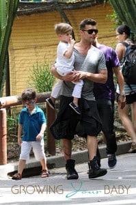 Ricky Martin, with sons Matteo & Valentino at the Taronga Zoo