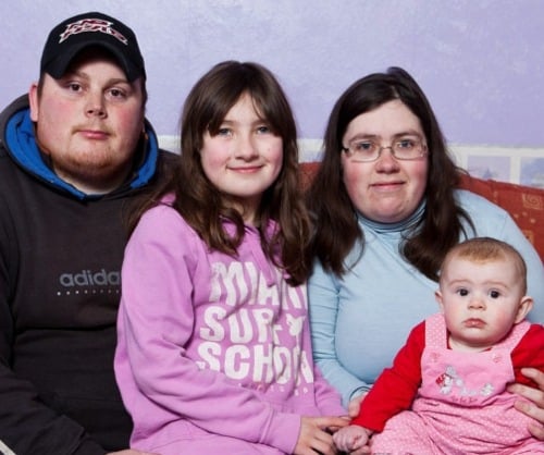 Amanda and Wayne Smith with their daughters Leona and Piper