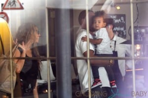 Beyonce Knowles & Jay-Z Take Daughter Blue Ivy Carter Out To Lunch In Paris