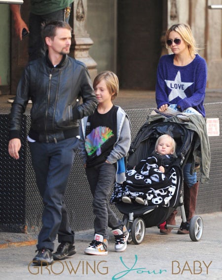 Kate Hudson & Family Take A Stroll Through Tribeca