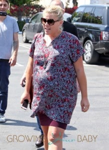 Pregnant Busy Philipps Visits Fred Segal