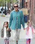 Sarah Jessica Parker Takes Her Daughters To School