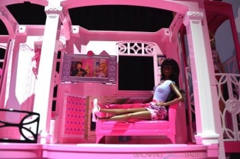 Barbie 2015 Dream house - living room