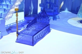 Disney's Frozen Ice Castle by Mattel - bed