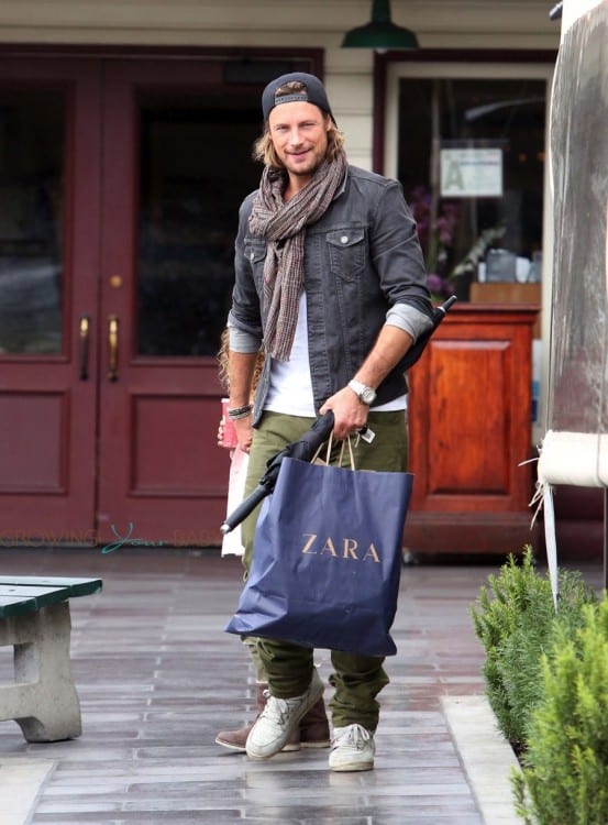 Gabriel Aubry & daughter Nahla seen after lunch at Short Order in Los Angeles