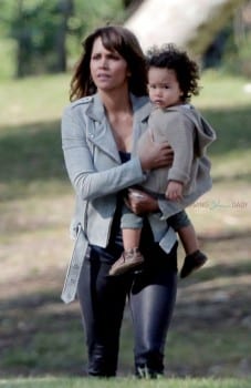 Halle Berry takes a break from filming 'Extant' to take baby Maceo to the park to see the ducks