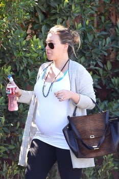 A very pregnant Haylie Duff running some errands in LA