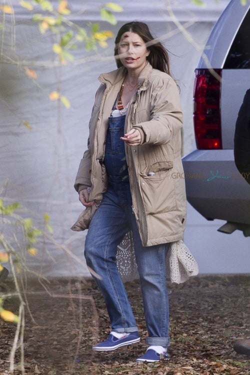 A very pregnant Jessica Biel on the set of her new movie 'The Devil and The Deep Blue Sea'