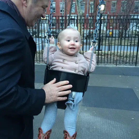 Alec Baldwin with daughter Carmen at the park