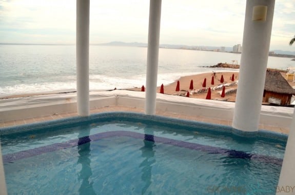 Buenaventura Grand Hotel and Spa - jacuzzi overlooking the ocean