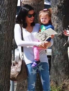 Jenna Dewan Shops  With Everly in Studio City