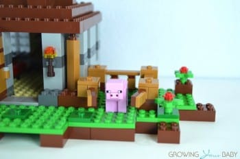 LEGO Minecraft The First Night - pig