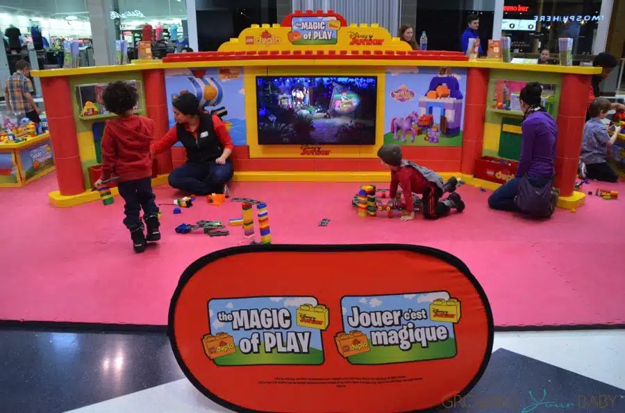 Magic of Play Lego Duplo Mall Booth - Disney Junior