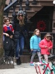 Sarah Jessica out with kids James, Marion & Tabitha Broderick