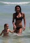 Bethenny Frankel & daughter Bryn soak up the sun on the beach in Miami