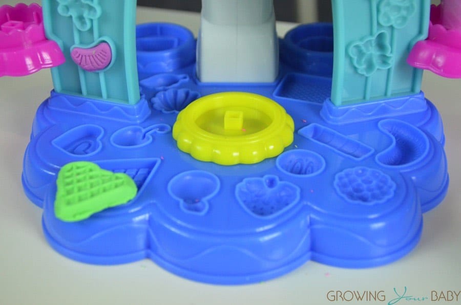 play doh swirl and scoop
