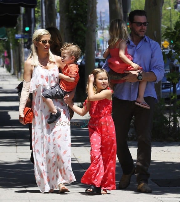 Tori Spelling and Dean McDermott out with kids Liam, Stella, Finn and Hattie