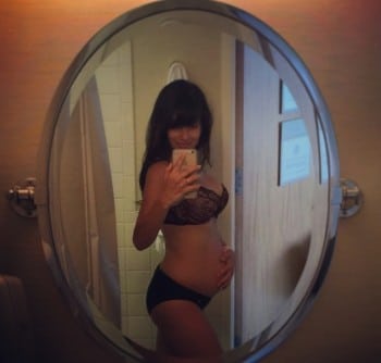 Hilaria Baldwin Shows Off Her Post Baby Belly!