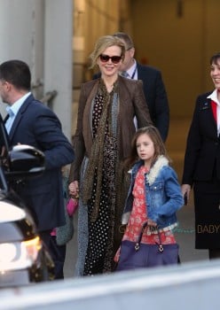 Nicole Kidman & Daughters Sunday Rose and Faith Arrive In Sydney