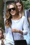 Sarah Jessica Parker dows the school run with her twins in NYC