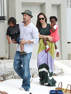 angelina,+brad+pax+and+zahara