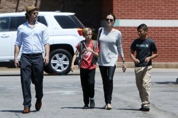 Brad Pitt and Angelina Jolie at Toys R Us With Kids Shiloh and Pax