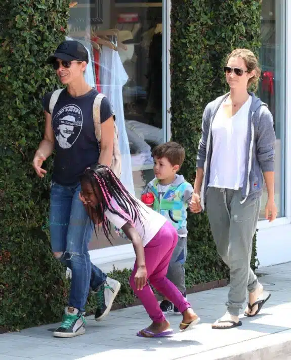 Jillian Michaels & Heidi Rhoades with kids Phoenix and Lukensia at Malibu Country Mart