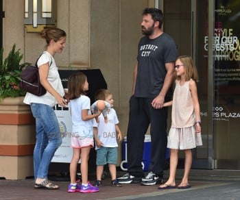 Ben Affleck and Jennifer Garner out in Atlanta, Georgia with their kids Seraphina, Samuel & Violet