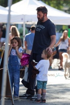 Ben Affleck at the farmer's market in Georgia with kids Sam and Seraphina
